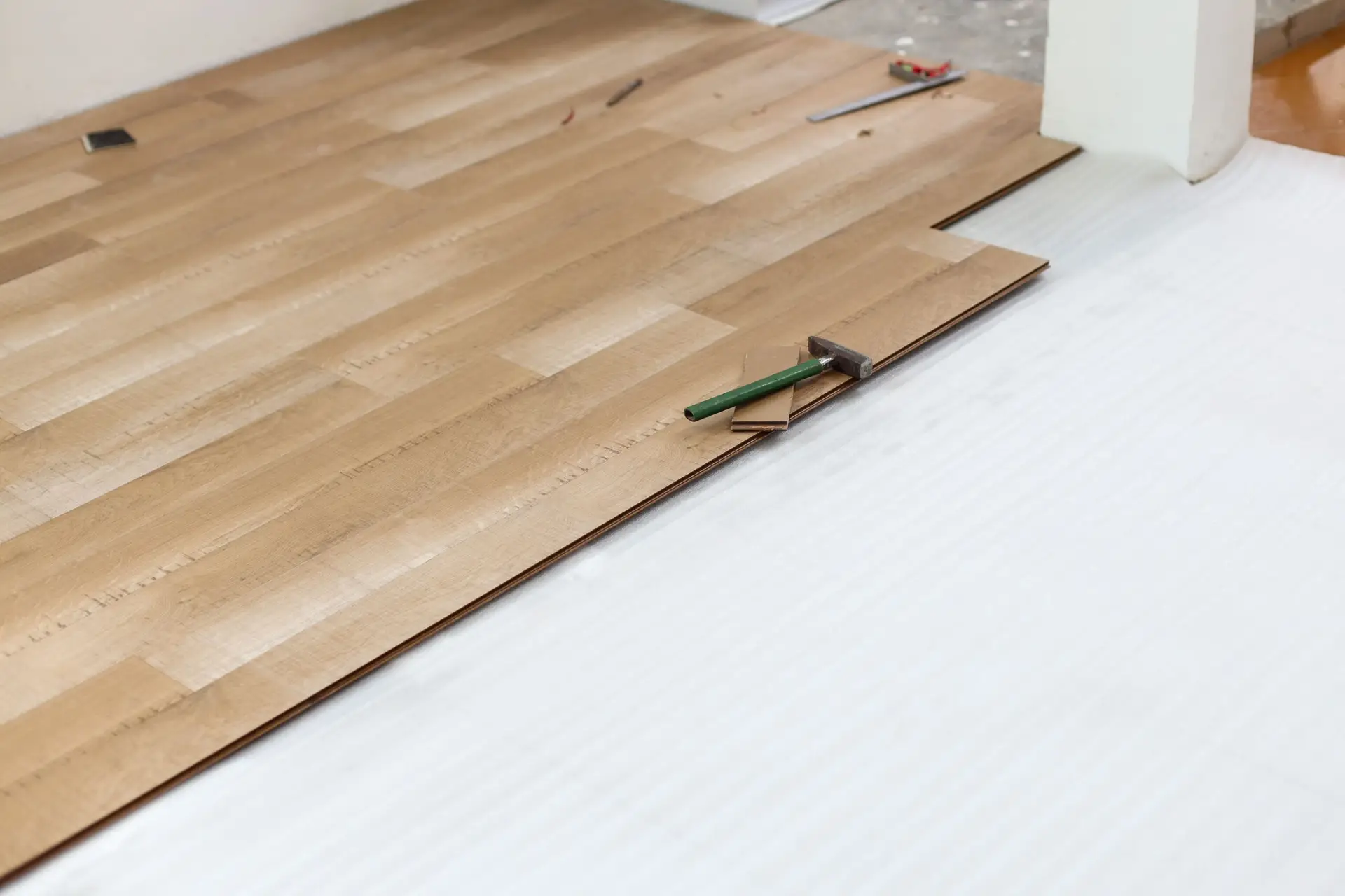 Installing Solid Hardwood Floors